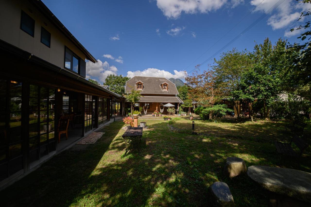 לינה וארוחת בוקר Yufuin Flora House מראה חיצוני תמונה