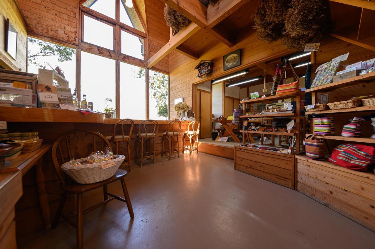 לינה וארוחת בוקר Yufuin Flora House מראה חיצוני תמונה